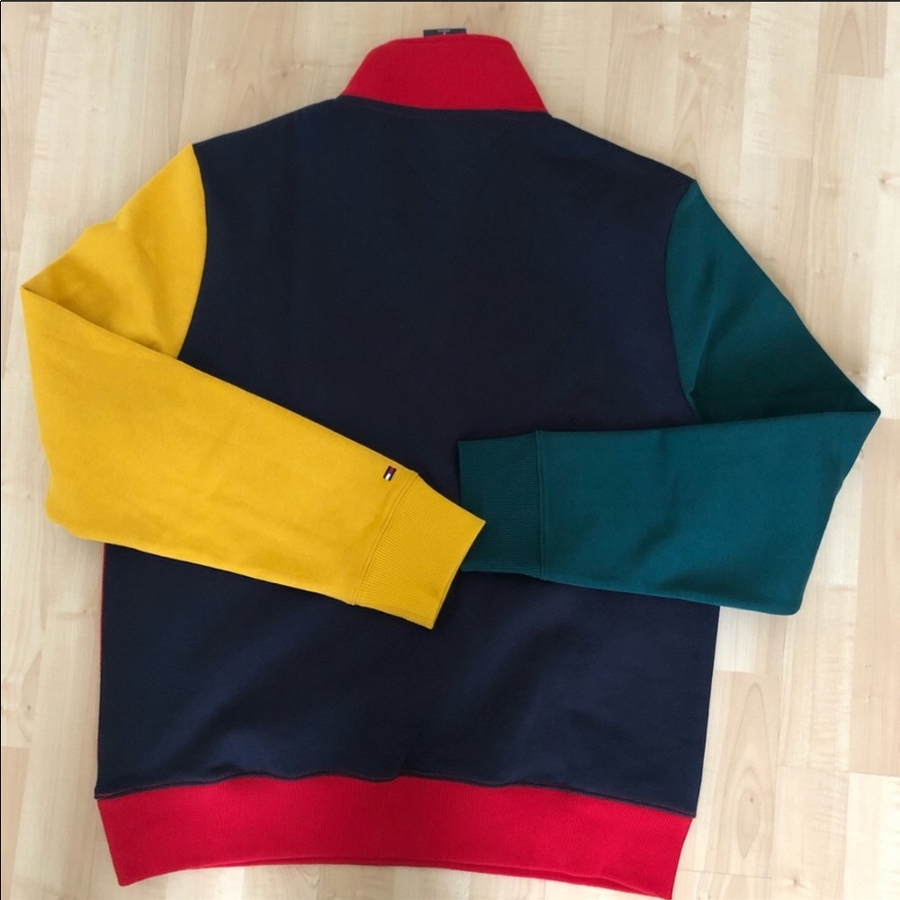 Hilfiger men’s half zipped sweatshirt - Picture 4 of 5